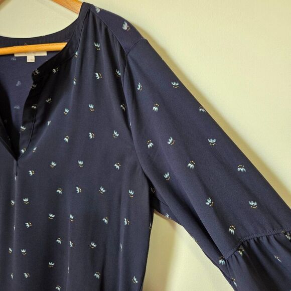 EUC LOFT DITSY FLORAL SPLIT V NECK LONGSLEEVES TOP SIZE M - Picture 10 of 16